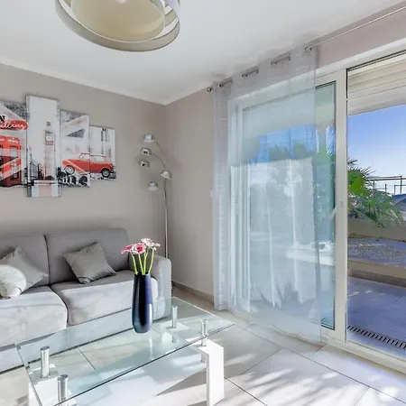 Appartement Le Midi 8 By Estates