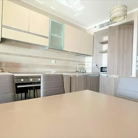 Le Midi 8 By Estates * Cannes