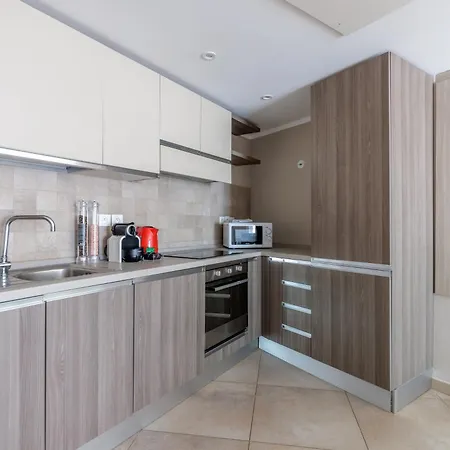 Le Midi 8 By Estates * Cannes