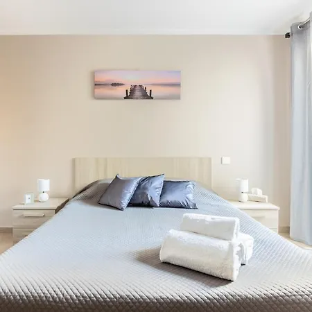 Le Midi 8 By Estates *