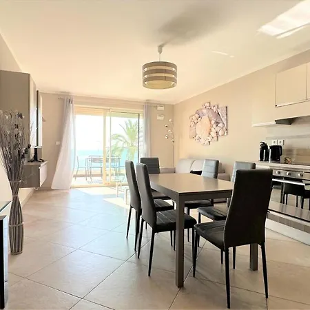 Le Midi 8 By Estates Cannes