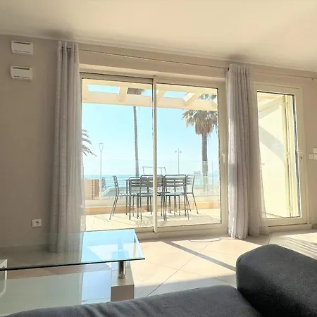 Le Midi 8 By Estates Apartmán