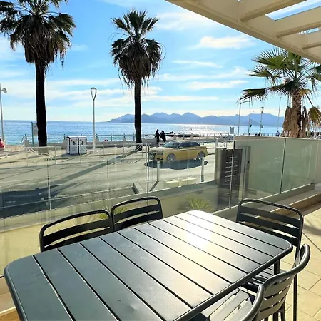 Le Midi 8 By Estates * Cannes