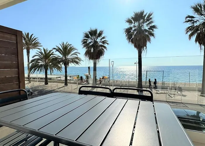 Le Midi 8 By Estates Cannes