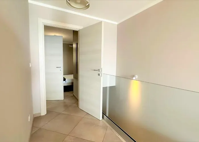 Le Midi 8 By Estates Apartment