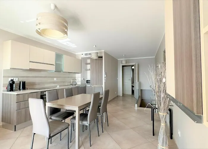Apartment Le Midi 8 By Estates