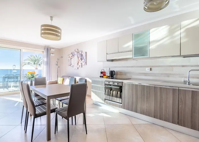 Le Midi 8 By Estates Apartment Cannes